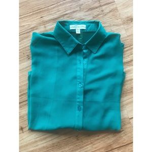 ➽ Chiffon button down